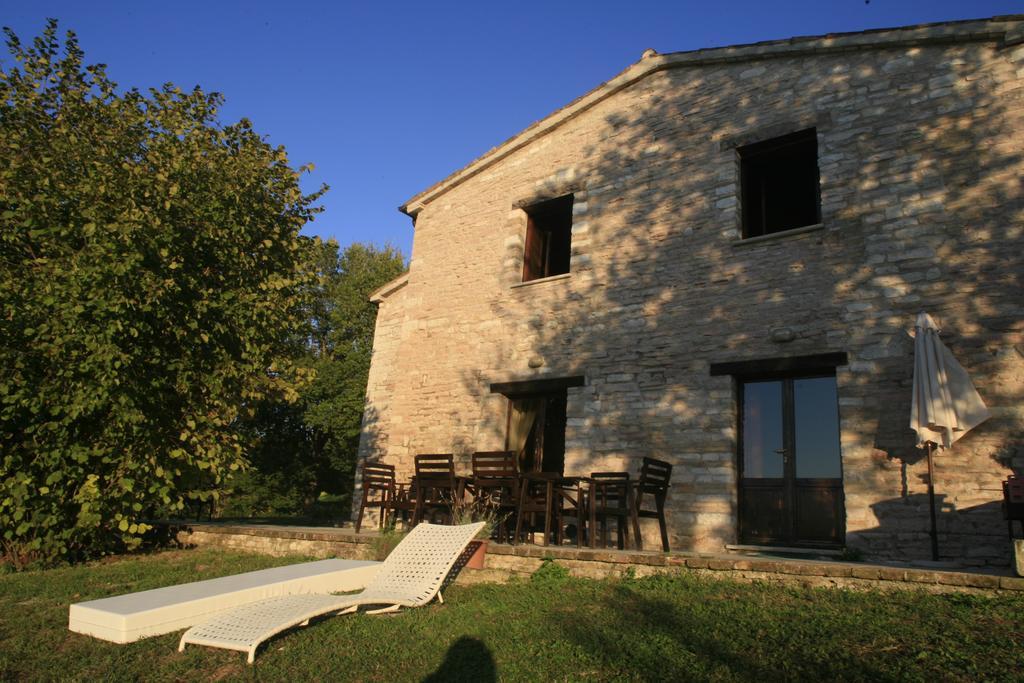 Agriturismo Il Fienile di Cà Battista Cagli Extérieur photo